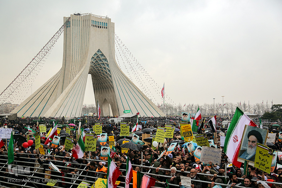 تکرار شگفتی در فجر فاطمی/ سلام انقلاب به دهه پنجم با افتخار به گذشته و امید به آینده