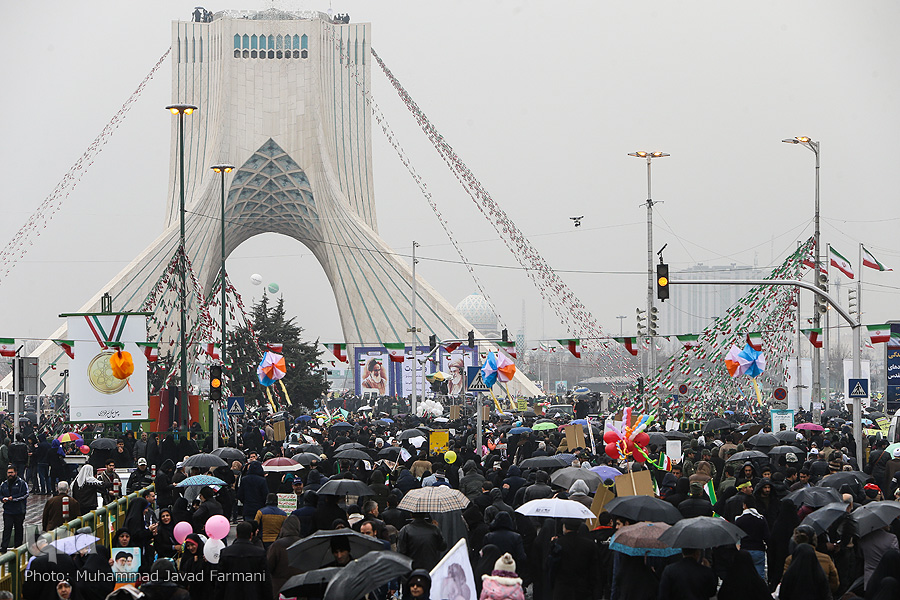 تکرار شگفتی در فجر فاطمی/ سلام انقلاب به دهه پنجم با افتخار به گذشته و امید به آینده