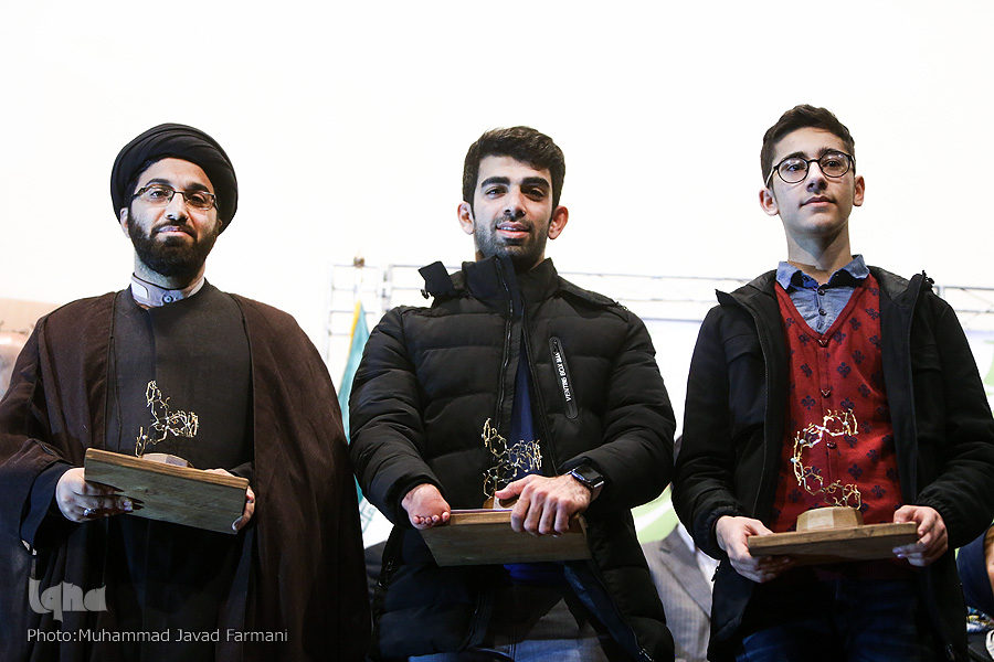 رویش‌های نسل سوم انقلاب تجلیل شدند/ «سیدمحمدحسین طباطبایی»؛ رویش قرآنی انقلاب