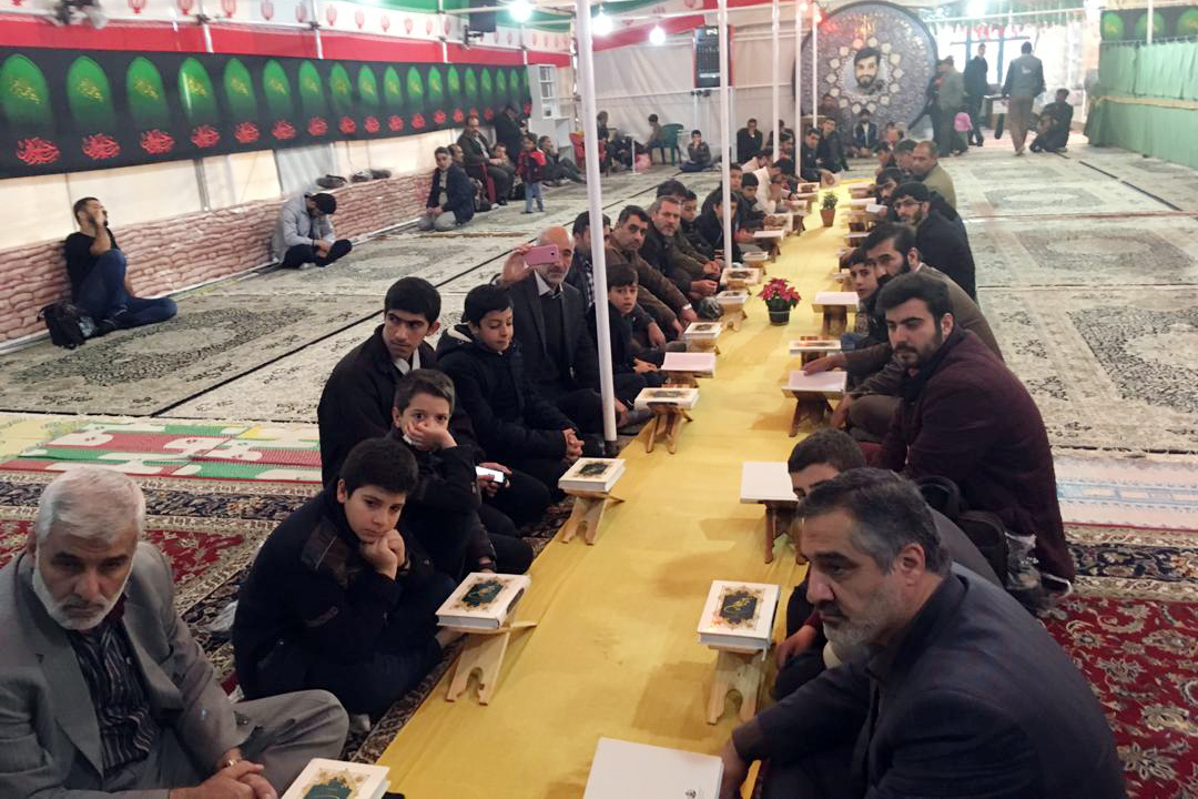 ادای احترام کاروان قرآنی انقلاب به مزار شهید حججی