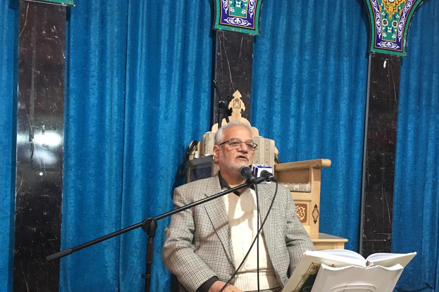 ادای احترام کاروان قرآنی انقلاب به شهید حججی