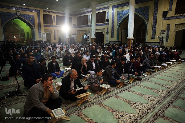 همراه با «کاروان قرآنی انقلاب» در مناطق عملیاتی جنوب