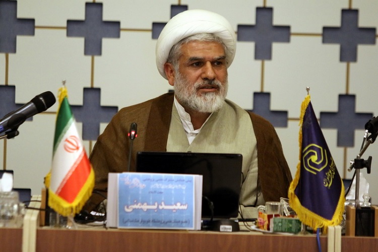 مخالفان فقه نظام در برداشت خود بازبینی کنند