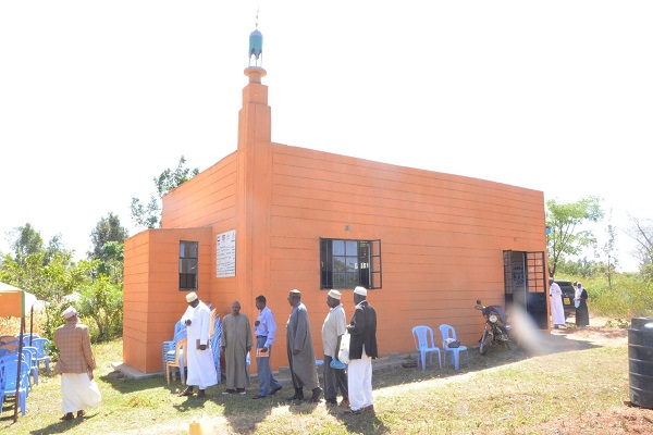 کشیش کنیایی چگونه مسلمان شد؟+عکس