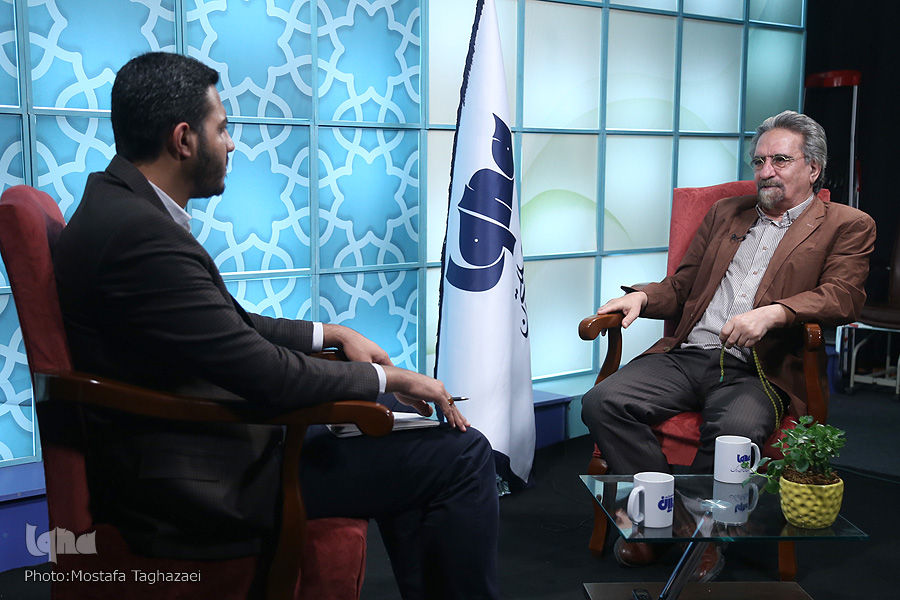 عرفان بر خلاف تصوف سیر صعودی و تکاملی ندارد/دین بدون عرفان مُشتی احکام بی روح است