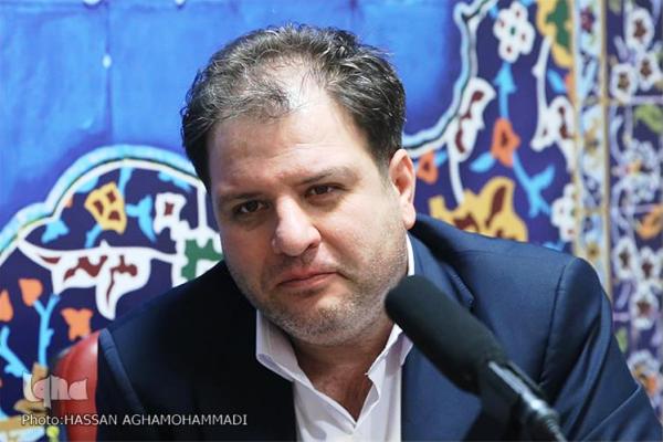 کاتب گرانترین قرآن پاسخ منتقدان را داد/قرآن را با عشق ساختم