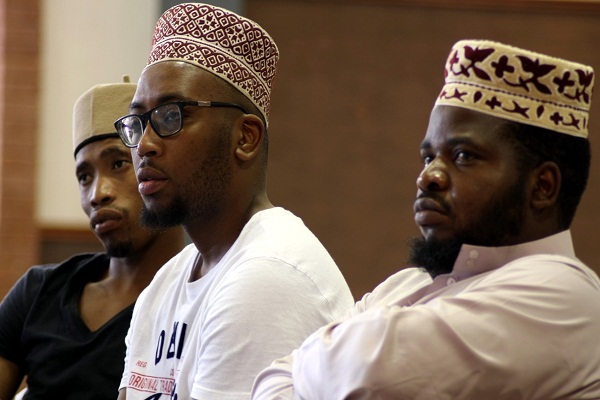 تکمیل نشده// ارائه رشته قرآن و تشکیل مجمع عالی اهل بیت در «ژوهانسبورگ»/ عید تکمیل نشده// ارائه رشته قرآن و تشکیل مجمع عالی اهل بیت در «ژوهانسبورگ»/ عید