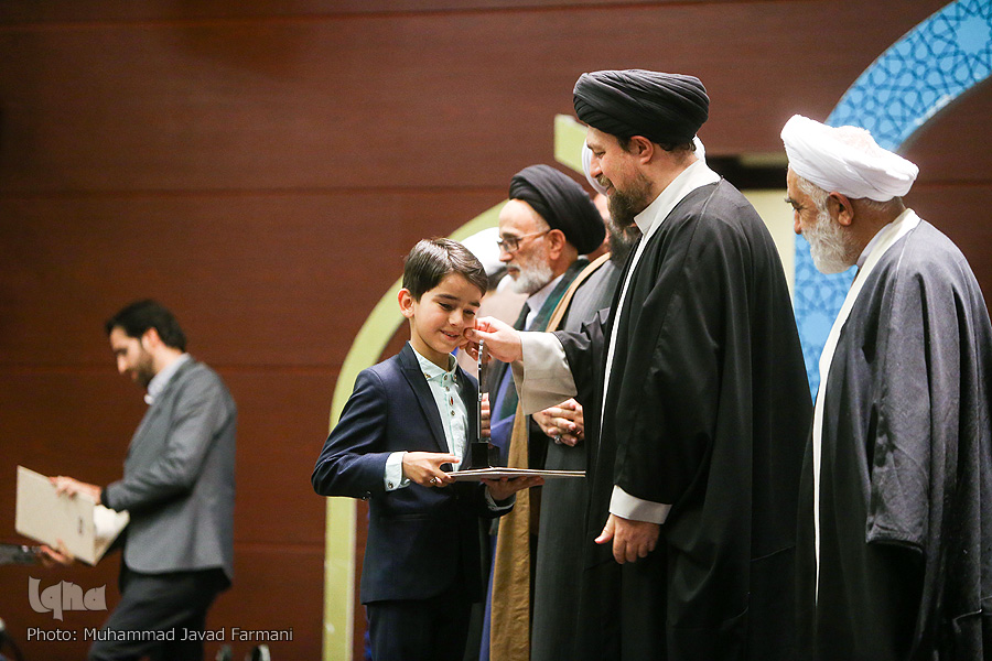 برگزیدگان جشنواره قرآنی مدهامتان استان تهران تجلیل شدند