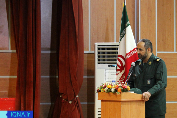 بصیرت مانع برگشت از مسیر حق می‌شود