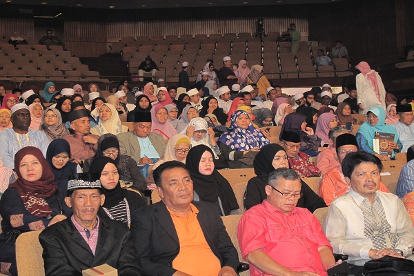 متن و حاشیه دومین شب مسابقات مالزی به روایت تصویر متن و حاشیه دومین شب مسابقات مالزی به روایت تصویر