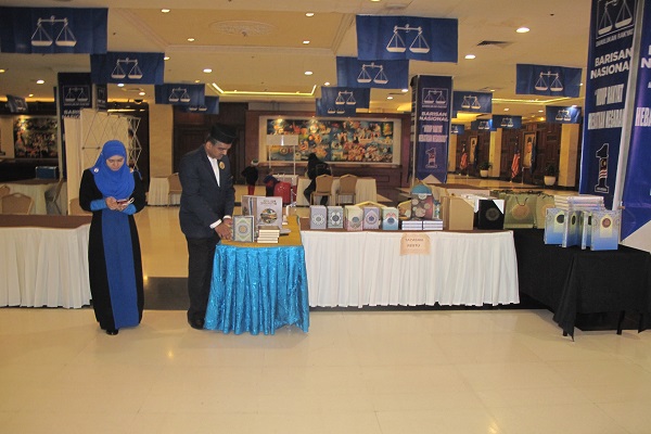 متن و حاشیه دومین شب مسابقات مالزی به روایت تصویر متن و حاشیه دومین شب مسابقات مالزی به روایت تصویر