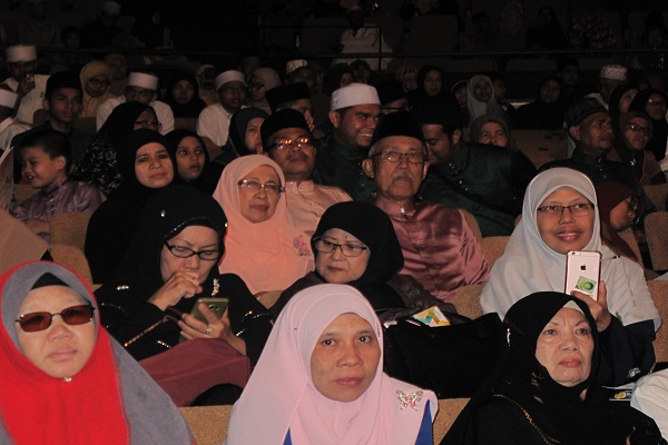 سومین شب بخش تلاوت مسابقات قرآن مالزی به روایت تصویر