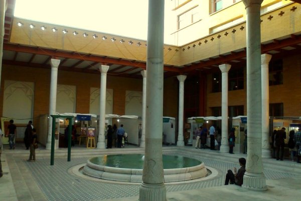 نقد و بررسی سینمای مولف در فرهنگستان هنر