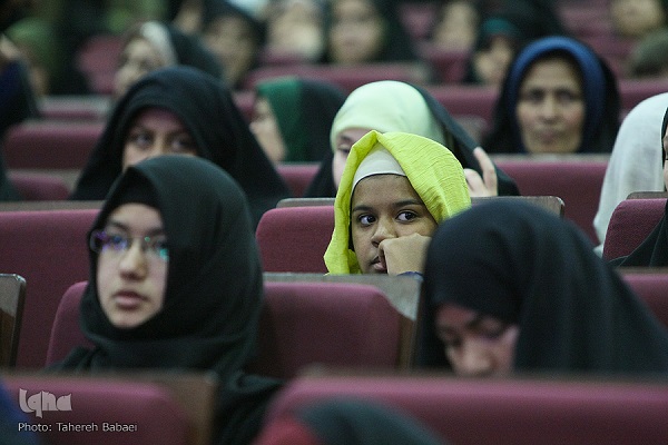 آماده//بانوی قرآنی آفریقا و عمل به توصیه پدر/ سبک منشاوی را میپسندم آماده//بانوی قرآنی آفریقا و عمل به توصیه پدر/ سبک منشاوی را میپسندم