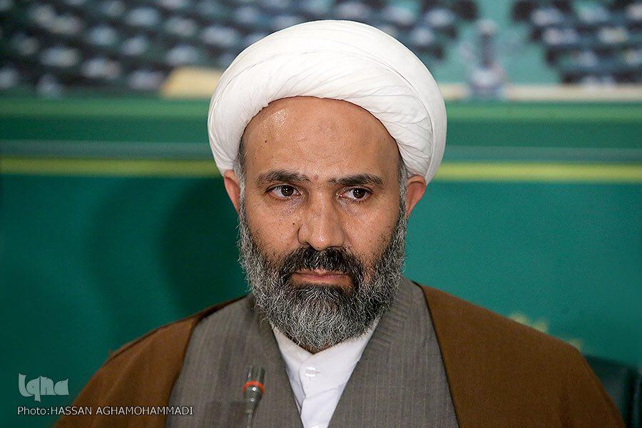 تجلیل رئیس فراکسیون قرآن مجلس از برای برگزاری شایسته ششمین دوره مسابقات قرآن دانشجویان تجلیل رئیس فراکسیون قرآن مجلس از برای برگزاری شایسته ششمین دوره مسابقات قرآن دانشجویان