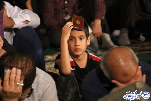 شب قدر، شبی نجات بخش و کمال آفرین است + شب زندهداران بوشهری از نگاه دوربین شب قدر، شبی نجات بخش و کمال آفرین است + شب زندهداران بوشهری از نگاه دوربین