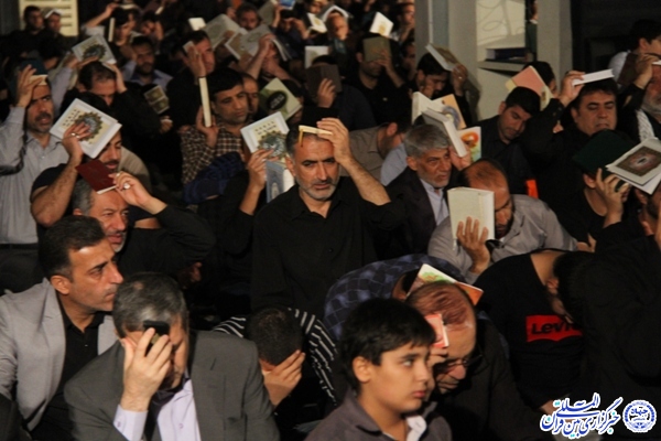 شب قدر، شبی نجات بخش و کمال آفرین است + شب زندهداران بوشهری از نگاه دوربین شب قدر، شبی نجات بخش و کمال آفرین است + شب زندهداران بوشهری از نگاه دوربین