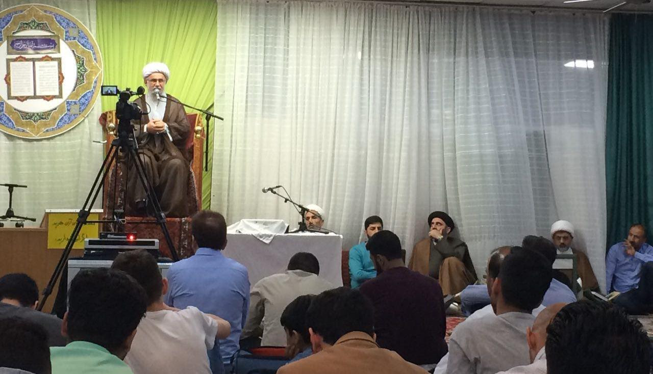 محفل انس با قرآن در مسجد &laquo;بلال&raquo; هامبورگ+عکس