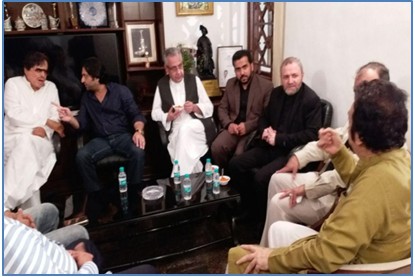 كارگردان سرشناس بالیوود در ضیافت افطار+عکس