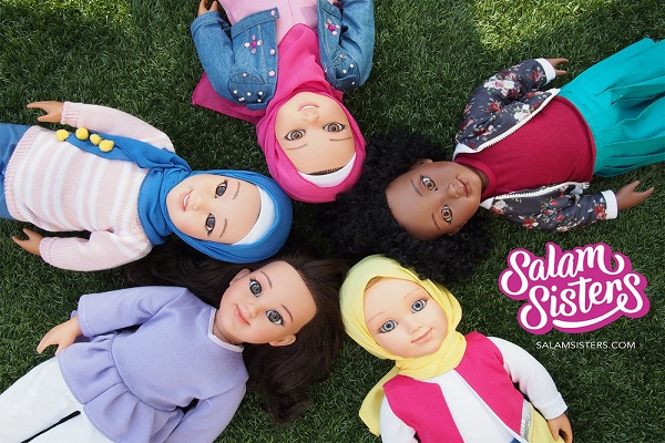 ورود عروسک‌های محجبه سلام به بازار/ انگلیسی