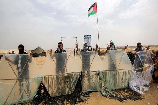 اجرای قوانین جنگی در مورد پرواز دهندگان بادبادک&zwnj;های آتش&zwnj;زا