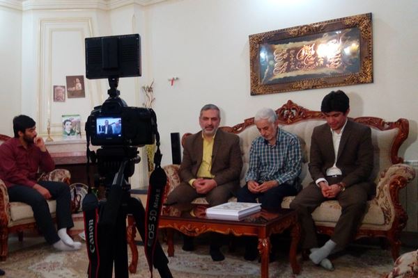 پنجشنبه//شهید خطاطی که با ظرافت سن شناسنامه&zwnj;اش را تغییر داد/درجه شهادت به علی&zwnj;اکبر خانواده حسن&zwnj;بیگی رسید