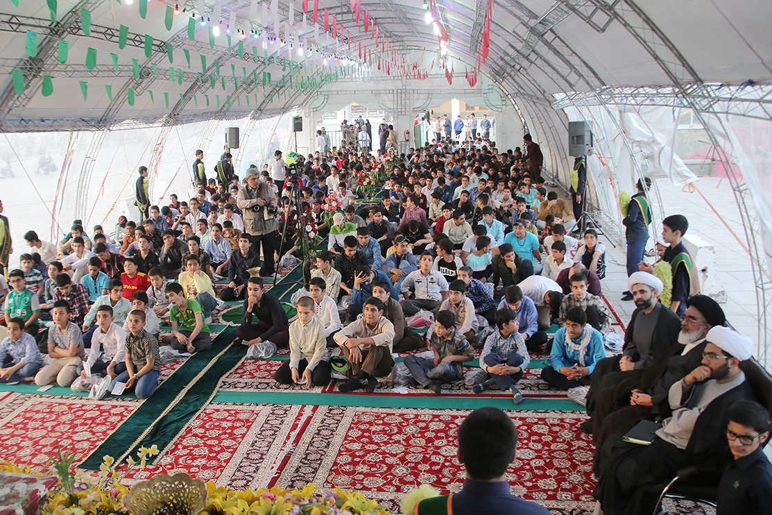 جشن پسران روزه‌اولی برگزار شد/ جشن دختران؛ امروز