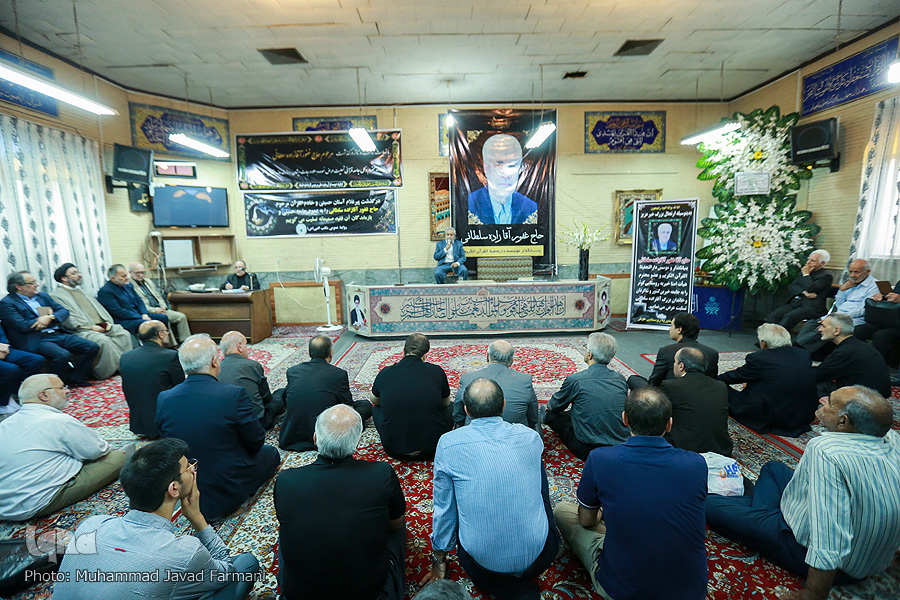 غفور آقازاده سلطانی مراسم ترحیم خادمالقرآن غفور آقازادهسلطانی برگزار شد + عکس