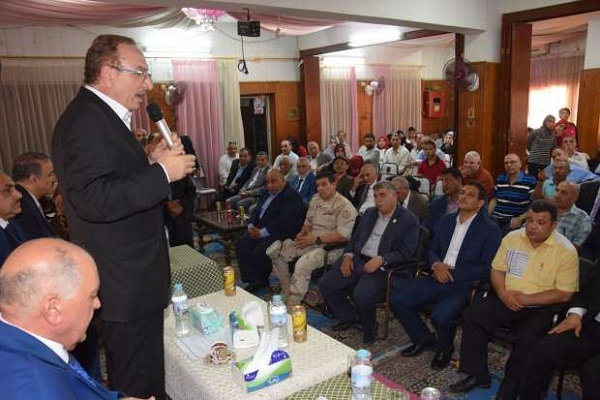 تکریم معلمان نمونه و حافظ قرآن مصر+عکس