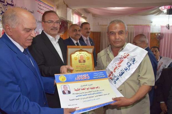 تکریم معلمان نمونه و حافظ قرآن مصر+عکس