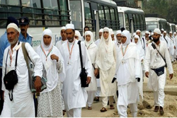 نخستین گروه حجاج کشمیری عازم سرزمین وحی شدند