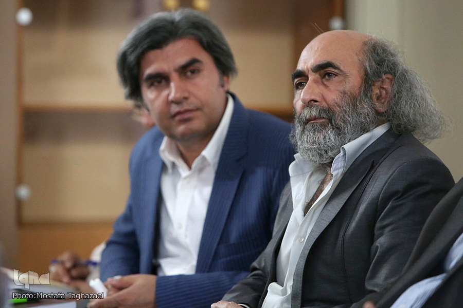 اگر به جزئیات پاسخ دهیم، در تمدن جدید استحاله می‌شویم/ ما را با استدلال سرگرم کرده‌اند تا جرئت سخن را بگیرند