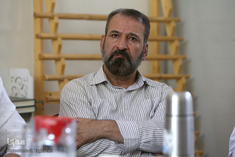 اگر به جزئیات پاسخ دهیم، در تمدن جدید استحاله می‌شویم/ ما را با استدلال سرگرم کرده‌اند تا جرئت سخن را بگیرند