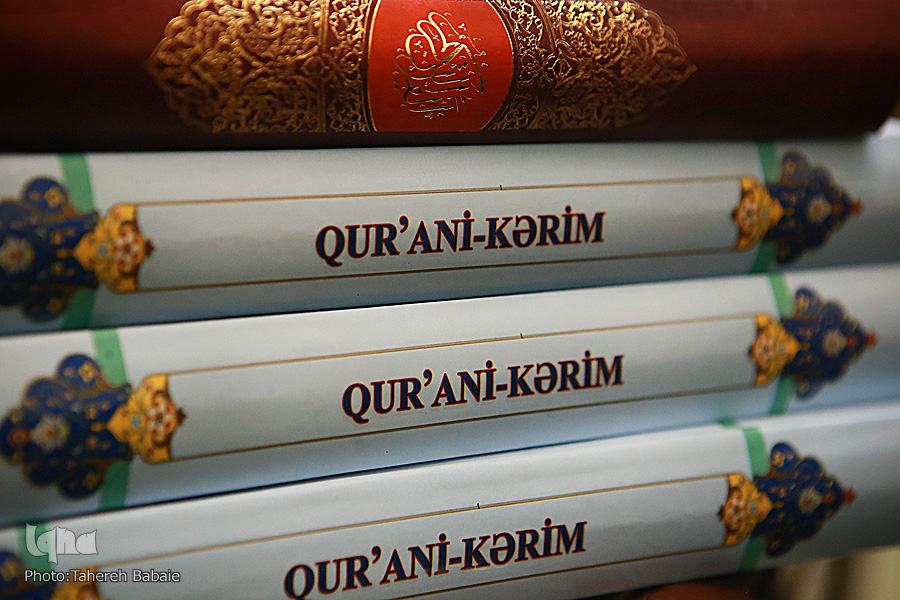 شنبه//از سوء استفاده انتخاباتی از قرآن تا آیاتی که رنگ آسمان گرفت+عکس