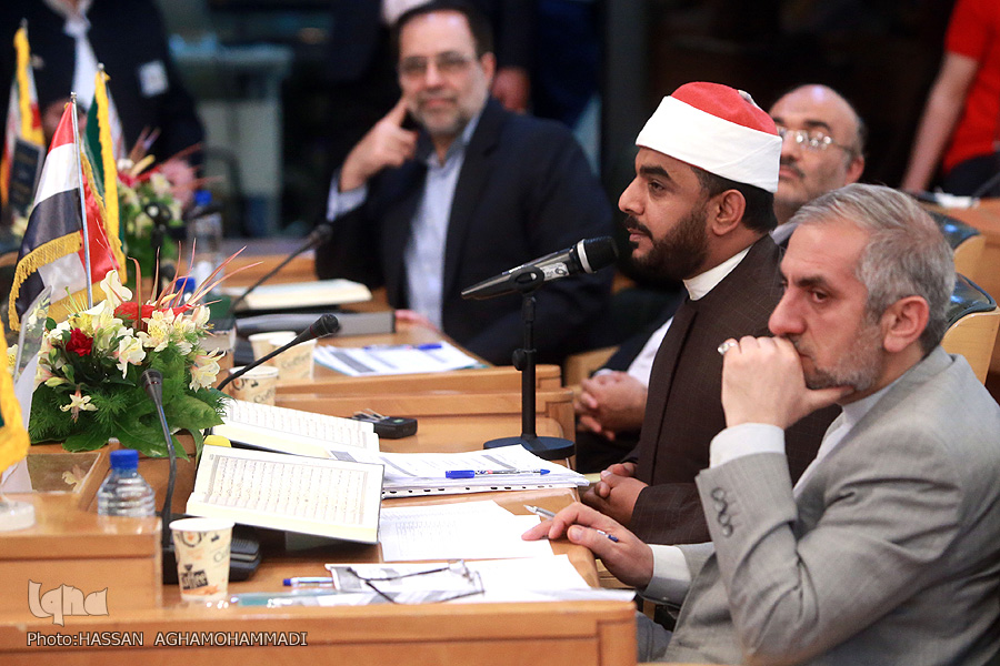 اجرای 3 قاری و 2 حافظ طی دومین شب مسابقات بین‌المللی قرآن دانشجویان + فیلم