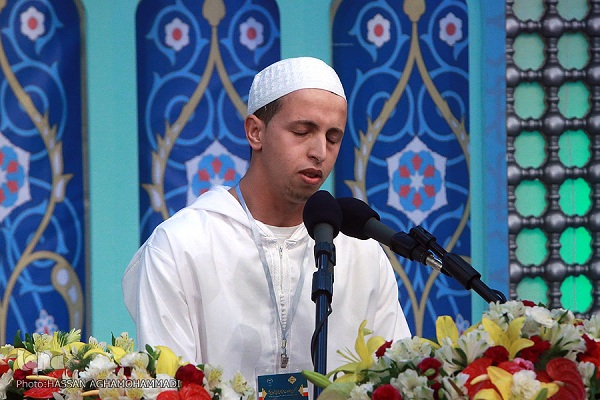 اجرای 4 حافظ طی چهارمین شب مسابقات بینالمللی قرآن دانشجویان/ رقابت تنگاتنگ متسابقان اجرای 4 حافظ طی چهارمین شب مسابقات بینالمللی قرآن دانشجویان/ رقابت تنگاتنگ متسابقان