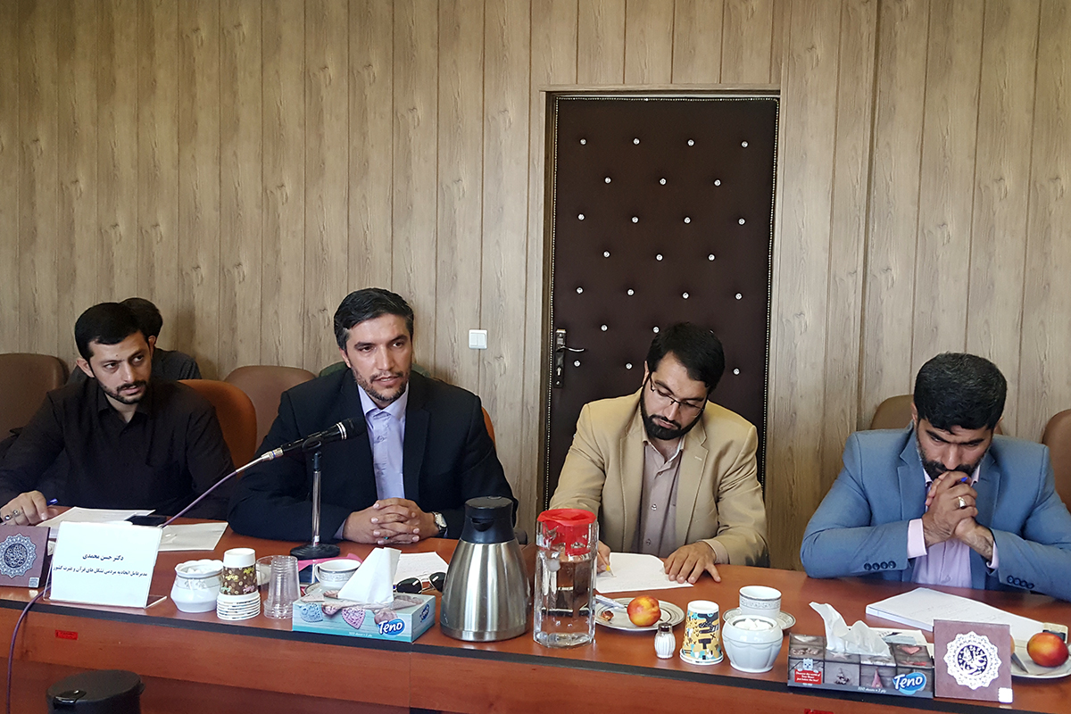 فرصت‌ها و چالش‌های فعالیت‌های قرآنی سپاه بررسی شد