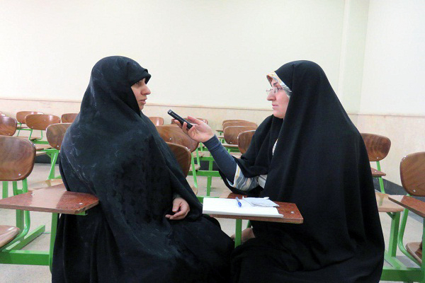 قرآنی کردن فرزندان از خانه و خانواده آغاز می‌شود/ زمزمه امیدبخش‌ترین آیه قرآن در تمامی لحظات/ برپایی کلاس‌های قرآن با فن بیان جذاب