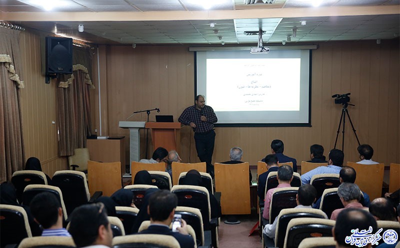 باورها و ارزش‌ها موجب شکل دادن نگرش‌ها می‌شوند/ خبرنگاران؛ سرمایه‌داران عرصه اطلاعات