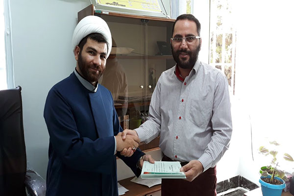 67 گواهی‌نامه پایان دوره برای قرآن‌آموزان در رباط کریم