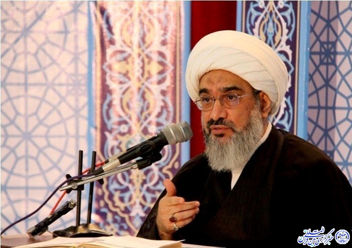 دعا اوج پرواز و رستگاری به سمت رب سبحان است/ بی نیازی به غیر خدا؛ یکی از فرازهای تربیتی دعای عرفه