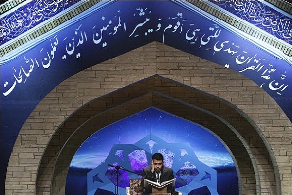 تکرار یک حاشیه کلیشه‌ای/ تداخل دو رقابت قرآنی