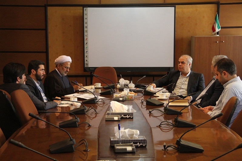 حمایت ویژه برای حضور هوشمندانه خبرنگاران در پیادهروی اربعین/ صدور کارت خبرنگاری ویژه اربعین