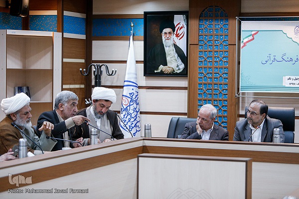 ادامه فعالیت هیئت رسیدگی به امور موسسات / تشکیل کارگروهی برای رفع مشکلات / تجلیل از رئیس سابق سازمان تبلیغات