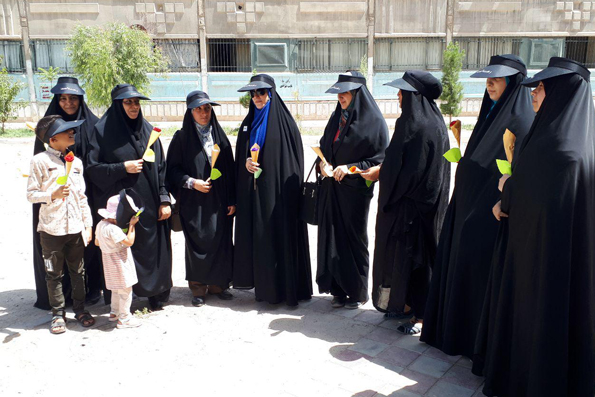 ویزیت رایگان در اوضاع نا به سامان اقتصادی ویزیت رایگان در اوضاع نا به سامان اقتصادی