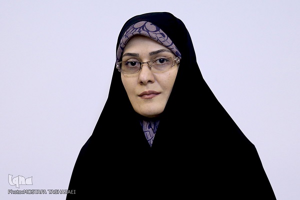 هفته خوشنویسی ایران به فیلیپین می&zwnj;رود/ ترسیم صلح با هنرمندی مسلمان و مسیحی+عکس