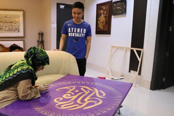 هفته خوشنویسی ایران به فیلیپین می&zwnj;رود/ ترسیم صلح با هنرمندی مسلمان و مسیحی+عکس