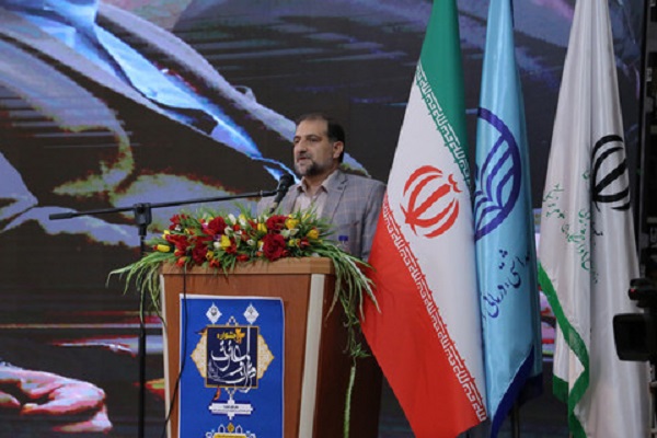 قرآن موجب تغییر رفتار و ارتقای فرهنگ در جامعه پزشکی می‌شود