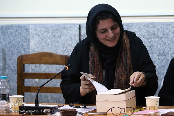 سارا شریعتی: تاثیر خوانشهای مسیحی بر توصیف مستشرقان از آئینهای شیعی؛ شیعه، مکتب غم و اندوه نیست/ مظاهری: تمام گزارشهای موجود را به عنوان «داده اجتماعی» و قابل تحلیل جمعآوری کردهام سارا شریعتی: تاثیر خوانشهای مسیحی بر توصیف مستشرقان از آئینهای شیعی؛ شیعه، مکتب غم و اندوه نیست/ مظاهری: تمام گزارشهای موجود را به عنوان «داده اجتماعی» و قابل تحلیل جمعآوری کردهام