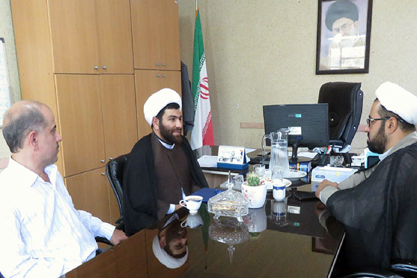 هم‌اندیشی کارشناس قرآنی تبلیغات اسلامی و رئیس کمیته امداد رباط کریم